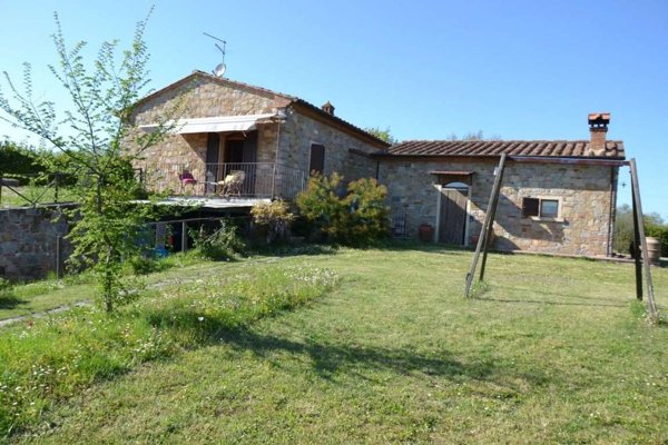 casale in vendita a Lucignano in zona Pieve Vecchia