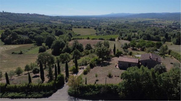 casale in vendita a Lucignano in zona Pieve Vecchia