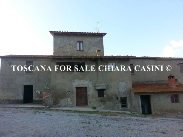 casale in vendita a Lucignano in zona Pieve Vecchia
