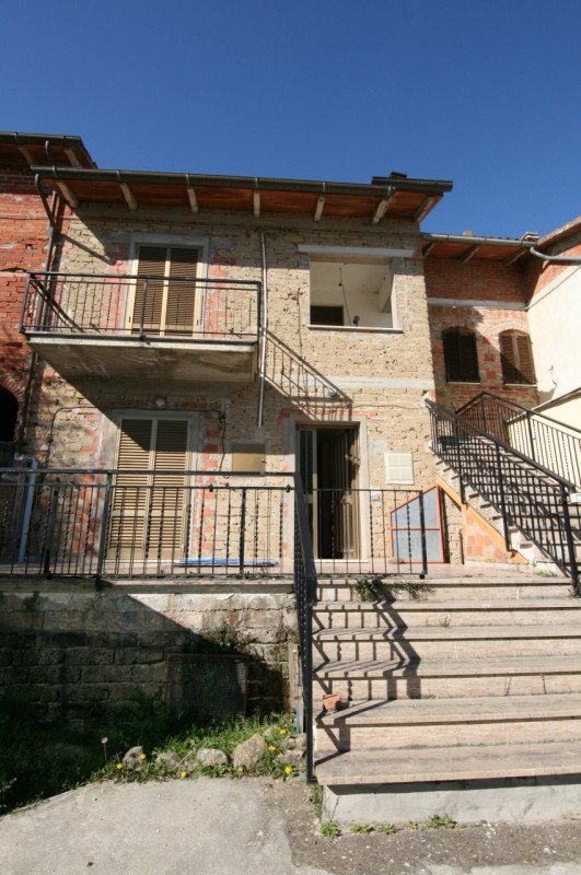 casa indipendente in vendita a Lucignano in zona Pieve Vecchia
