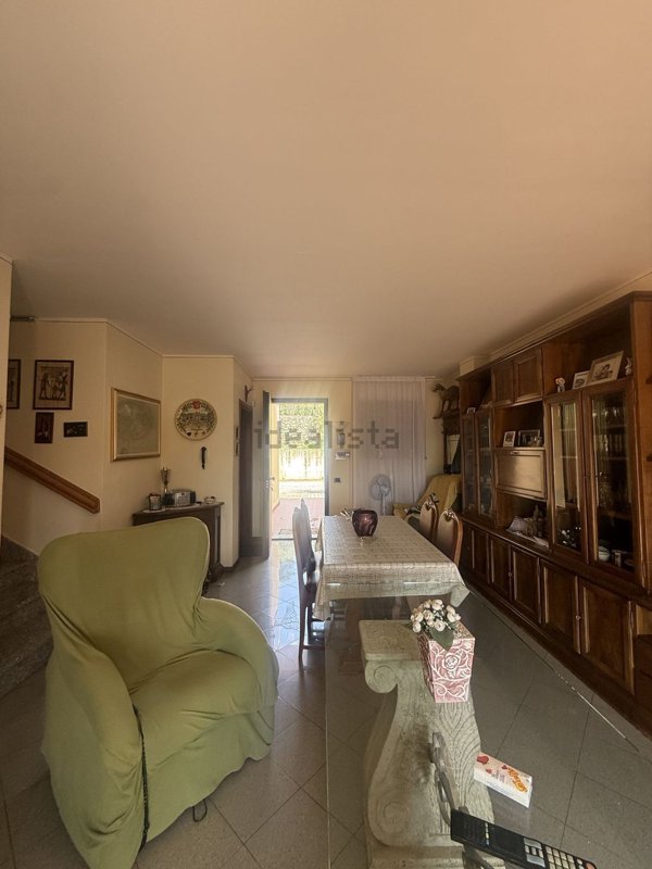 casa indipendente in vendita a Lucignano