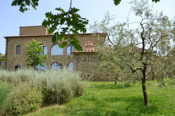 casale in vendita a Lucignano