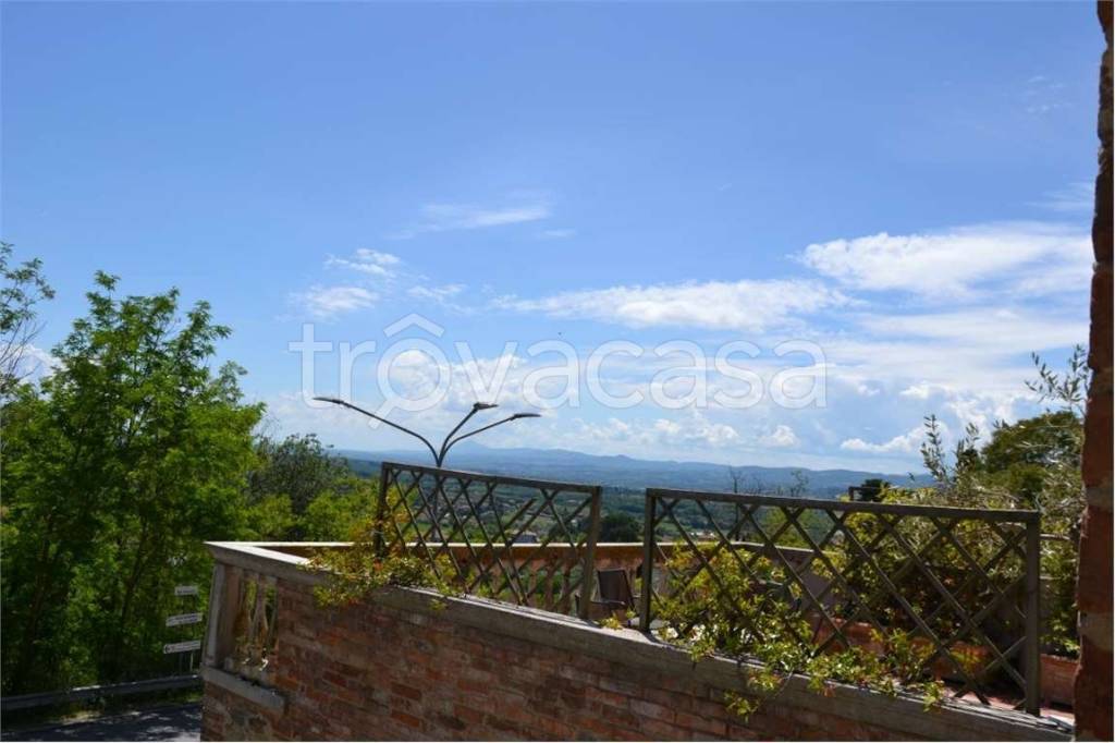 appartamento in vendita a Lucignano