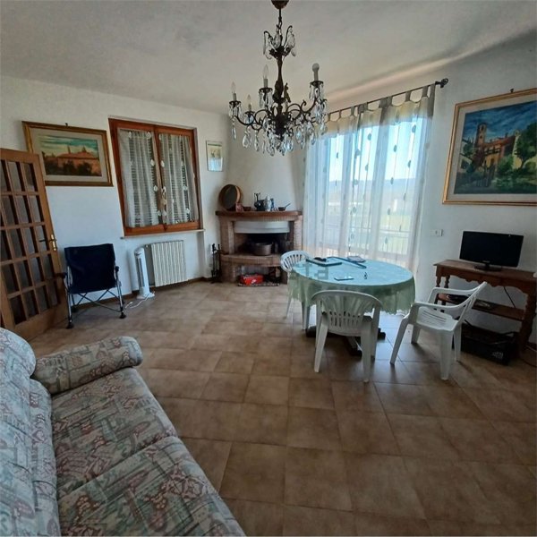appartamento in vendita a Lucignano in zona Pieve Vecchia
