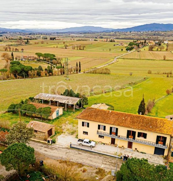 casa indipendente in vendita a Lucignano in zona Pieve Vecchia