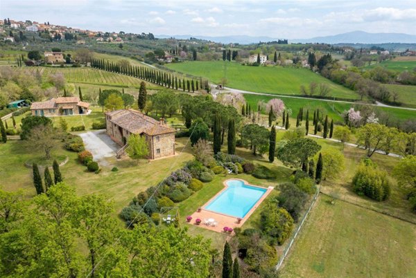 casa indipendente in vendita a Lucignano