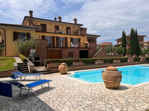 casa indipendente in vendita a Marciano della Chiana