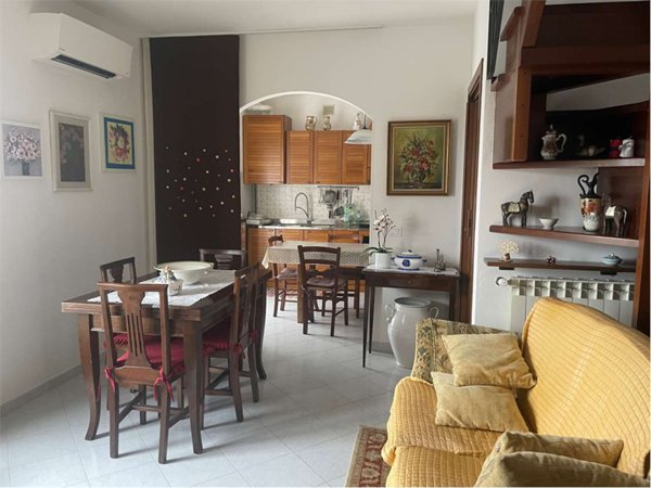 appartamento in vendita a Marciano della Chiana in zona Cesa