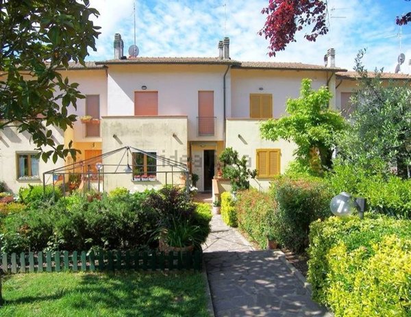 casa indipendente in vendita a Marciano della Chiana
