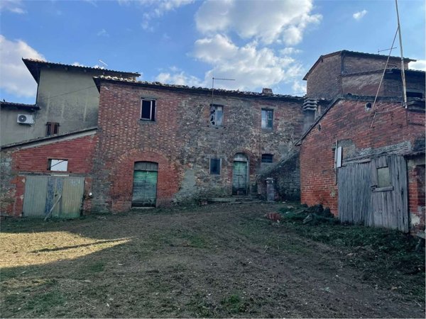 casa indipendente in vendita a Marciano della Chiana