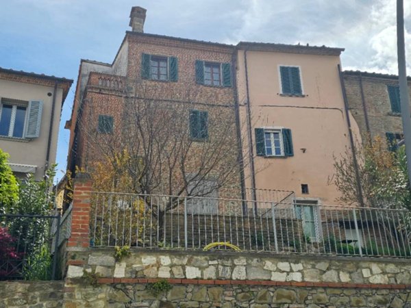 casa indipendente in vendita a Marciano della Chiana