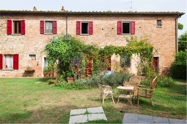 casa indipendente in vendita a Marciano della Chiana