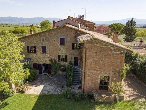 casa indipendente in vendita a Marciano della Chiana
