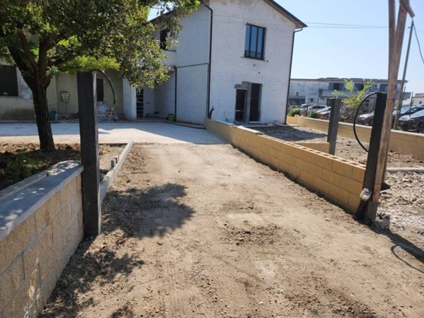 appartamento in vendita a Marciano della Chiana in zona Cesa