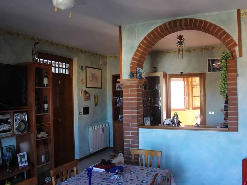 appartamento in vendita a Marciano della Chiana in zona Cesa