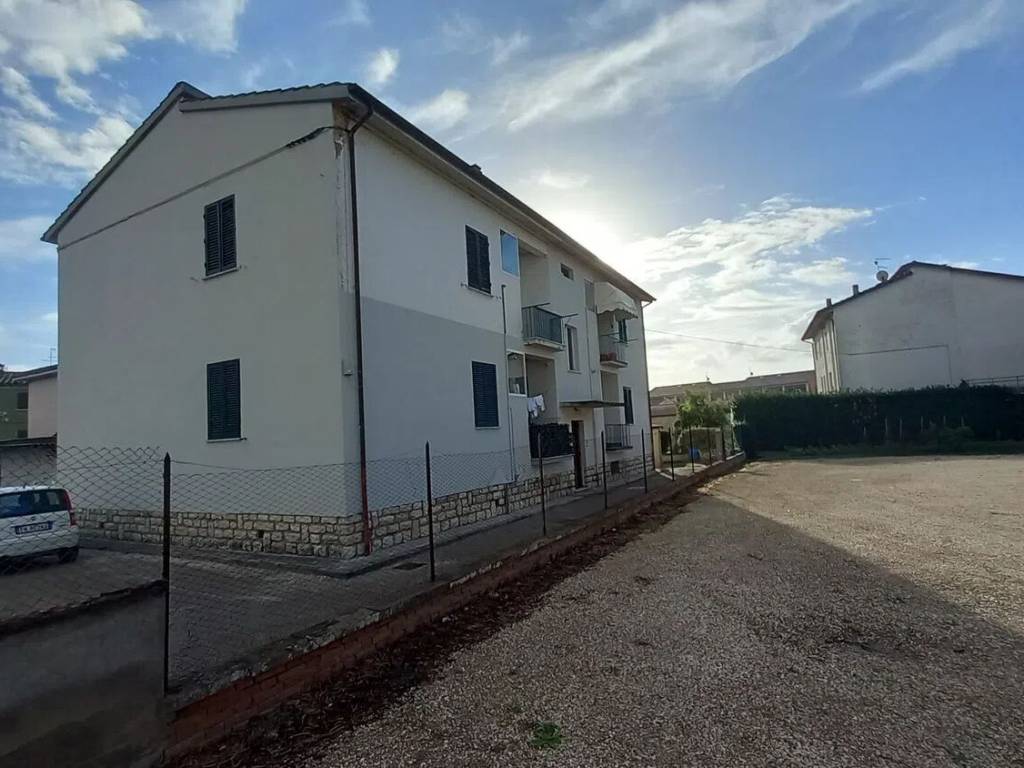 appartamento in vendita a Marciano della Chiana in zona Cesa