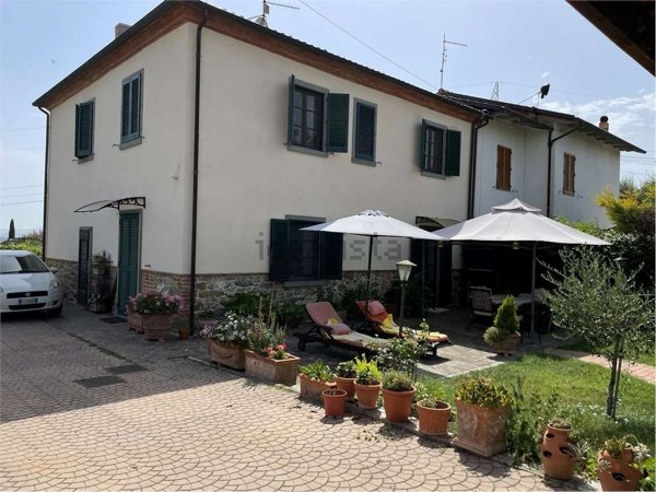 casa indipendente in vendita a Marciano della Chiana