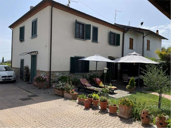 casa indipendente in vendita a Marciano della Chiana