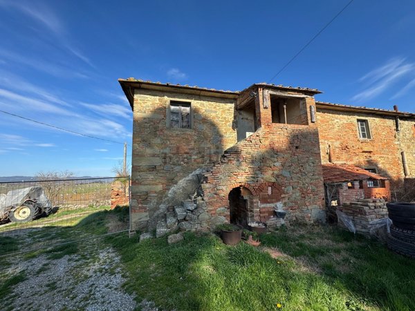 casale in vendita a Marciano della Chiana
