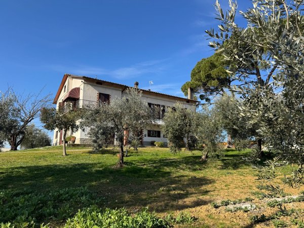 casa indipendente in vendita a Marciano della Chiana