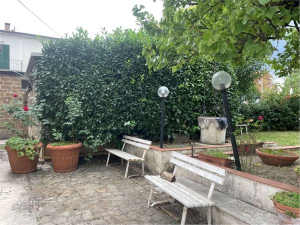 casa indipendente in vendita a Marciano della Chiana in zona Cesa