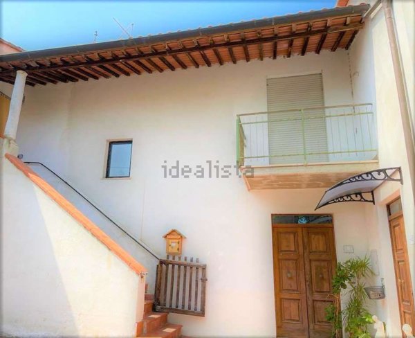 appartamento in vendita a Marciano della Chiana in zona Cesa