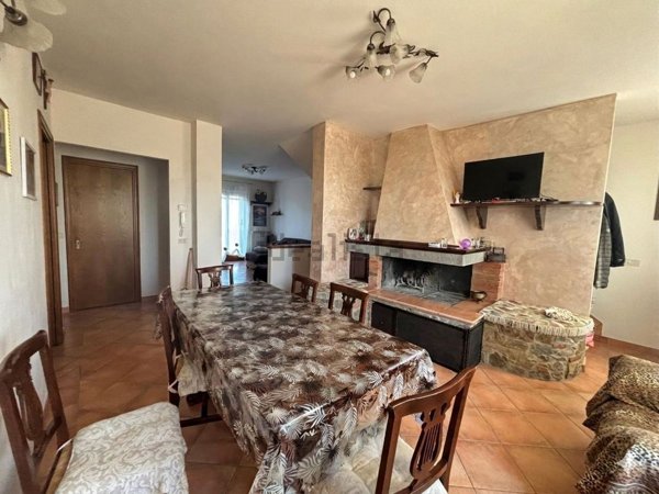 casa indipendente in vendita a Marciano della Chiana