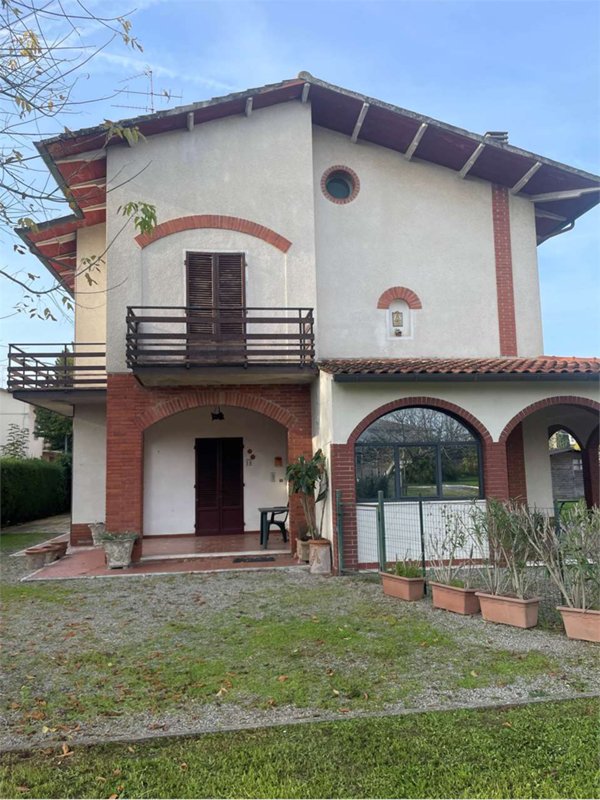 casa indipendente in vendita a Marciano della Chiana in zona Cesa