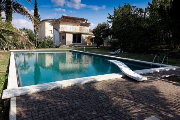 casa indipendente in vendita a Marciano della Chiana