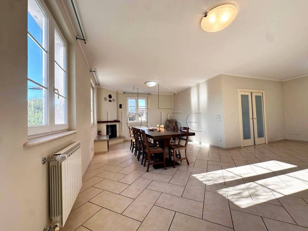 casa indipendente in vendita a Marciano della Chiana in zona Cesa