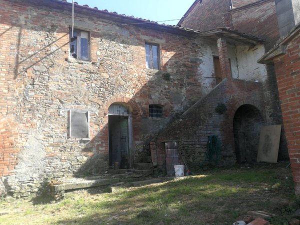 casa indipendente in vendita a Marciano della Chiana