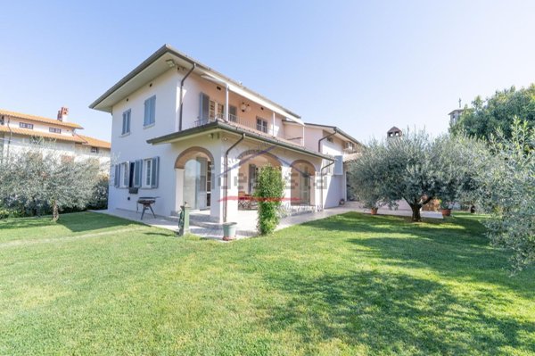casa indipendente in vendita a Marciano della Chiana in zona Cesa