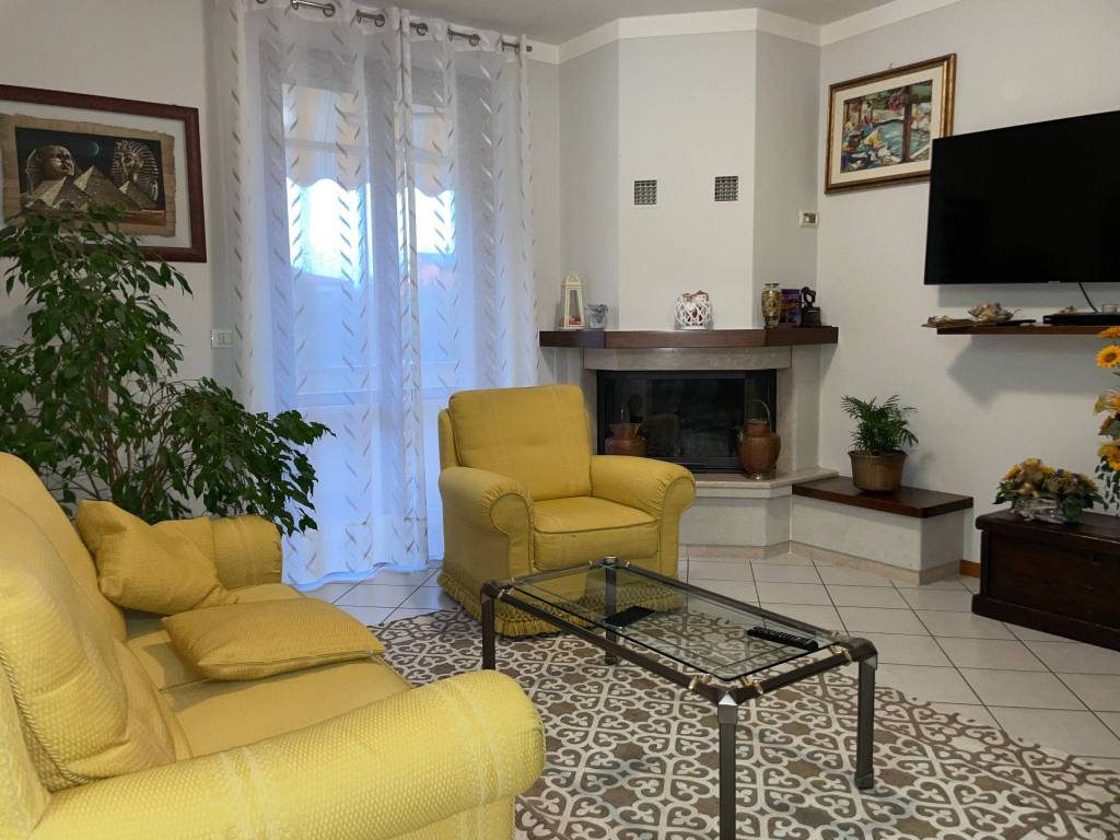 casa indipendente in vendita a Marciano della Chiana