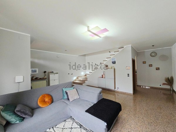 casa indipendente in vendita a Marciano della Chiana in zona Cesa