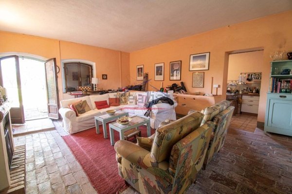 casa indipendente in vendita a Marciano della Chiana