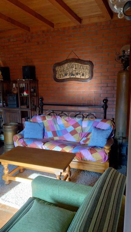 casa indipendente in vendita a Montemignaio