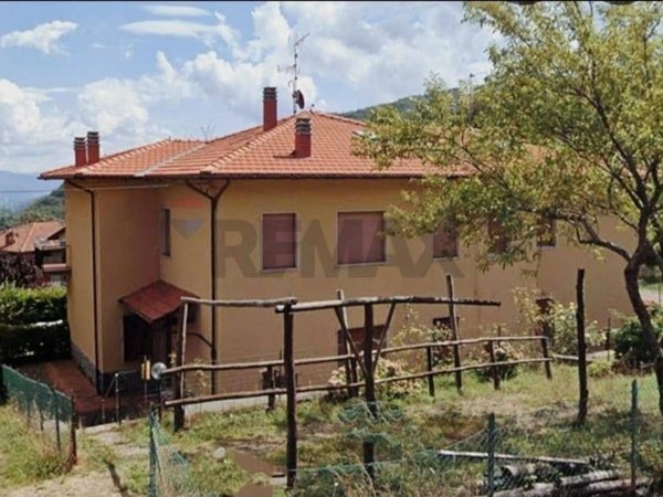 appartamento in vendita a Montemignaio in zona Cameronci
