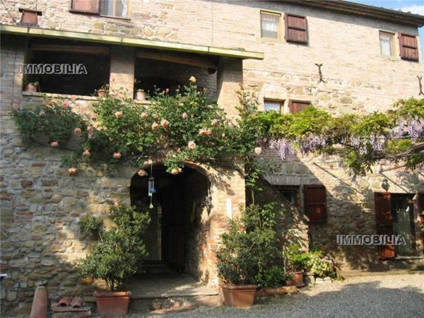 casa indipendente in vendita a Monterchi