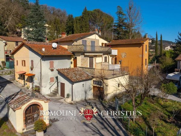 casa indipendente in vendita a Monterchi