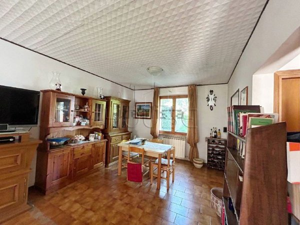 casa indipendente in vendita a Monterchi