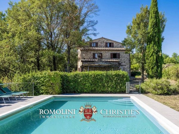 casa indipendente in vendita a Monterchi