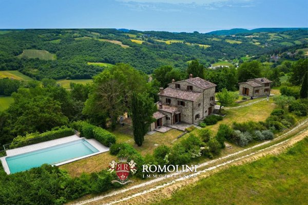 casa indipendente in vendita a Monterchi