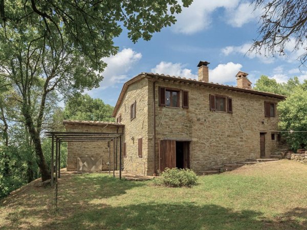casa indipendente in vendita a Monterchi