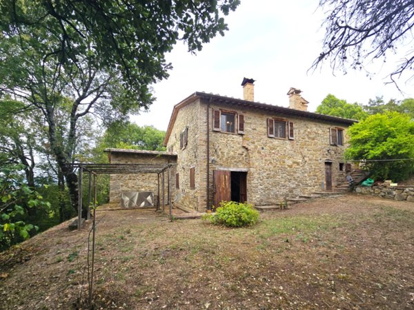 casa indipendente in vendita a Monterchi