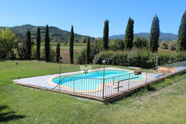 casa indipendente in vendita a Monterchi in zona Le Ville