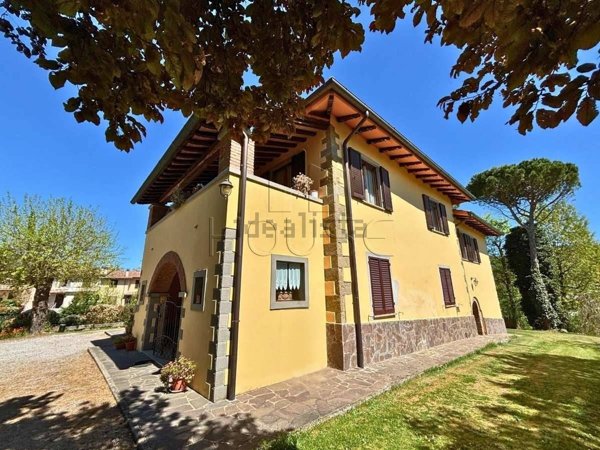 casa indipendente in vendita a Monterchi