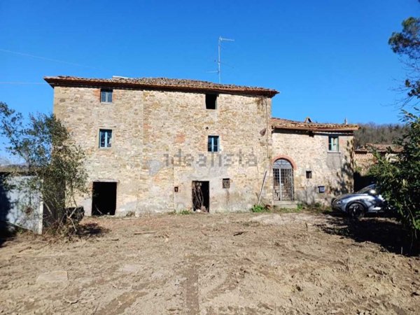 casale in vendita a Monterchi in zona Le Ville