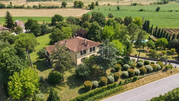 casa indipendente in vendita a Monterchi in zona Le Ville
