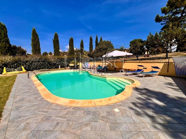 casa indipendente in vendita a Monterchi in zona Le Ville