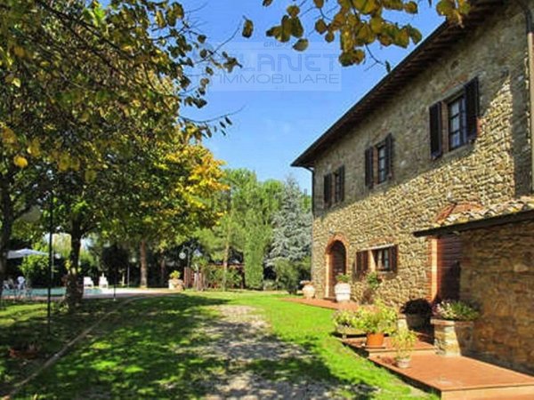 esavano in vendita a Monte San Savino in zona Alberoro